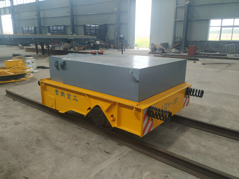 الیکٹرک ٹرانسپورٹ کی گاڑی