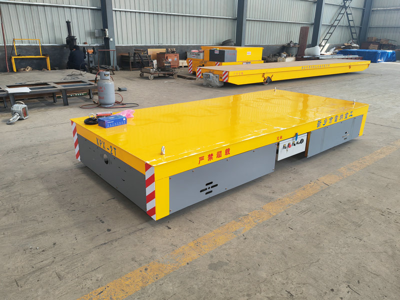 اس وجہ سے کیوں ٹریکلیس الیکٹرک ٹرانسفر کارڈ ایک سیدھی لائن میں چلنے کے دوران سمت سے منہ پھیرے گا