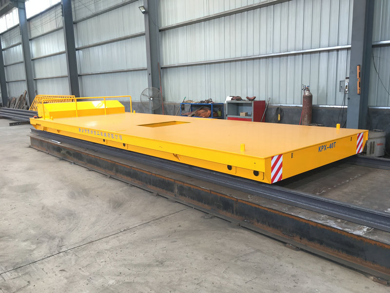 Remote Control Rail Powered ٹرانسفر کارٹون