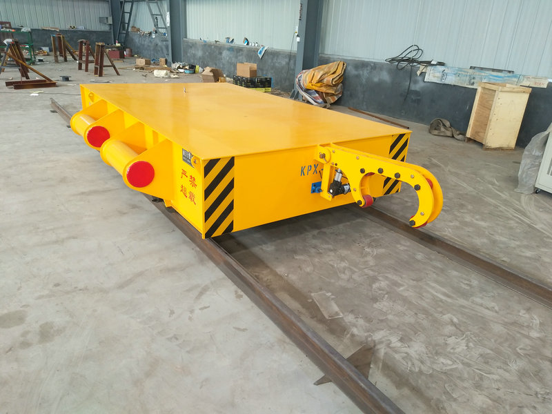 32 ٹن ٹرک ٹریکٹر سے منسلک